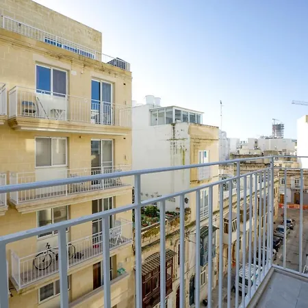 Brand New With Wifi & Comfy Bed By 360 Estates Gzira