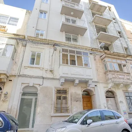 Brand New With Wifi & Comfy Bed By 360 Estates شقة Gzira