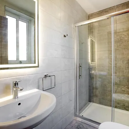 Διαμέρισμα Brand New With Wifi & Comfy Bed By 360 Estates *