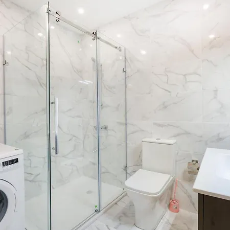Brand New With Wifi & Comfy Bed By 360 Estates * Gzira